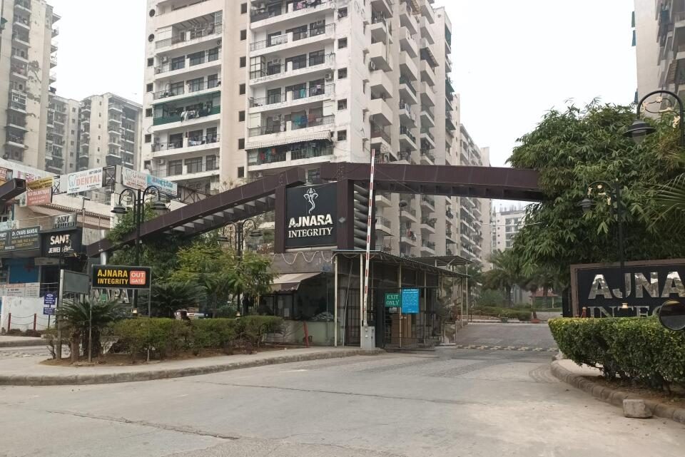 Ajnara Integrity
